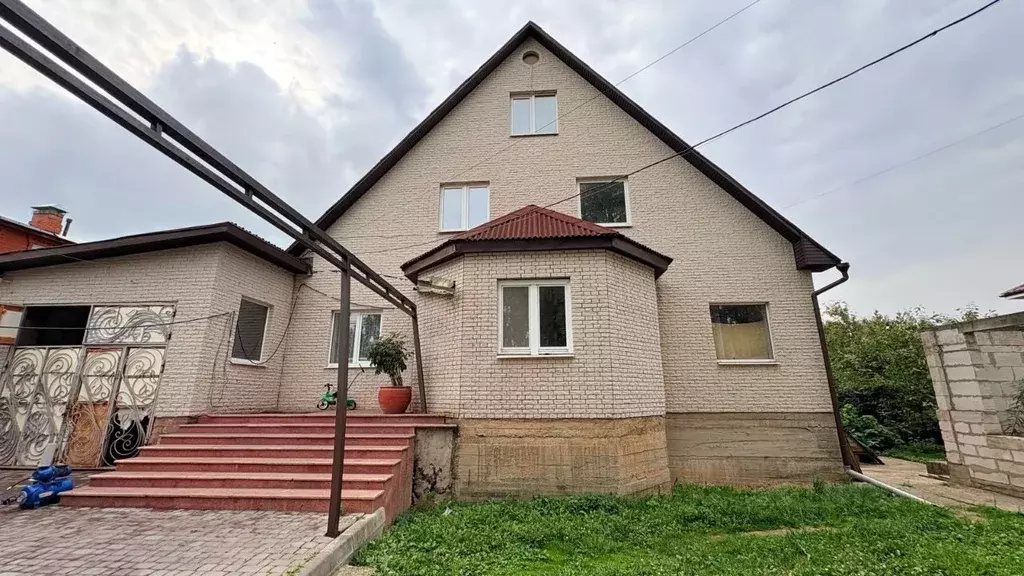 Дом в Московская область, Домодедово городской округ, д. Кучино ул. ... - Фото 1