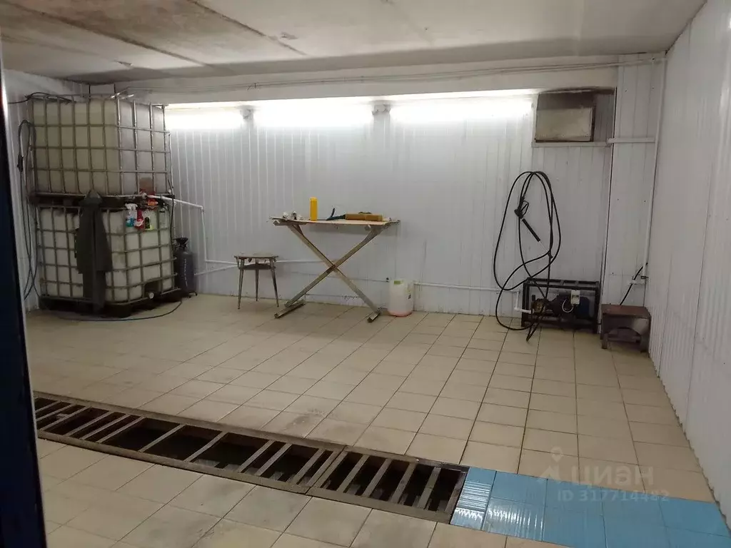 Помещение свободного назначения в Мурманская область, Мончегорск ... - Фото 0
