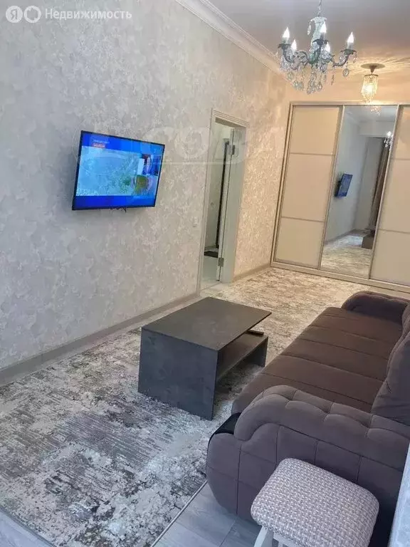 2-комнатная квартира: Махачкала, улица Эльзы Ибрагимовой, 5к5 (60 м) - Фото 1