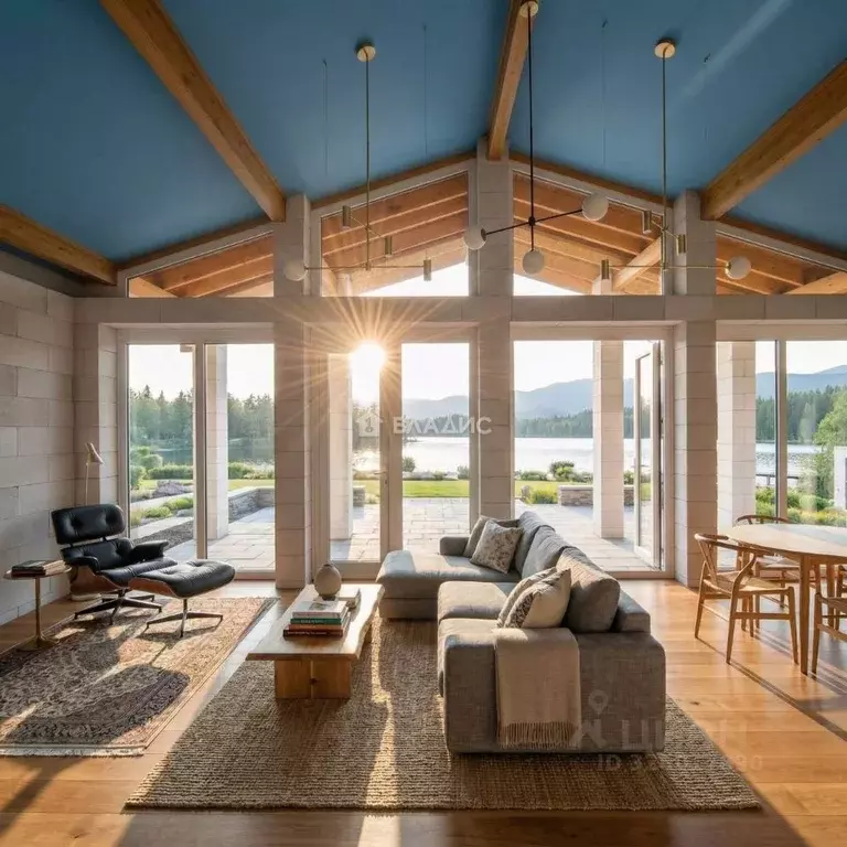 Дом в Ленинградская область, Кировский район, Синявинское городское ... - Фото 1