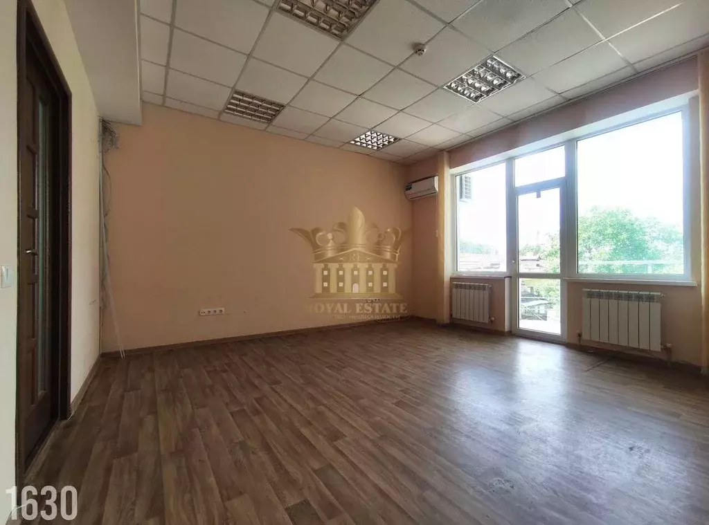 Офис в Крым, Симферополь ул. Турецкая, 13А (83 м) - Фото 0