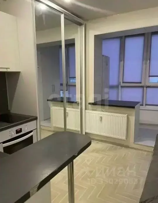 Студия Тюменская область, Тюмень ул. Новоселов, 117 (18.5 м) - Фото 1