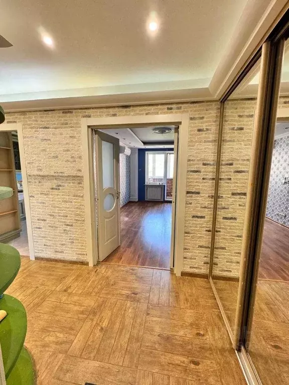 Квартира, 3 комнаты, 75.8 м - Фото 0