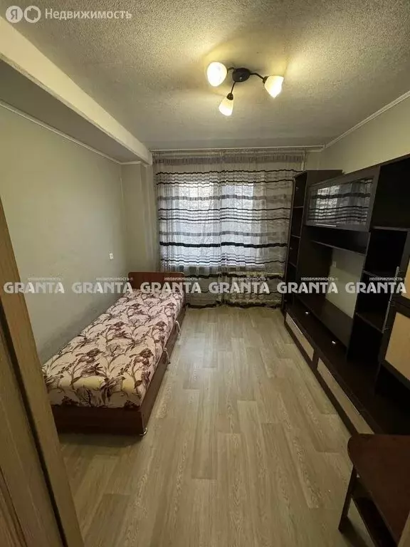 3-комнатная квартира: Красноярск, улица Железнодорожников, 16А (55.4 ... - Фото 1