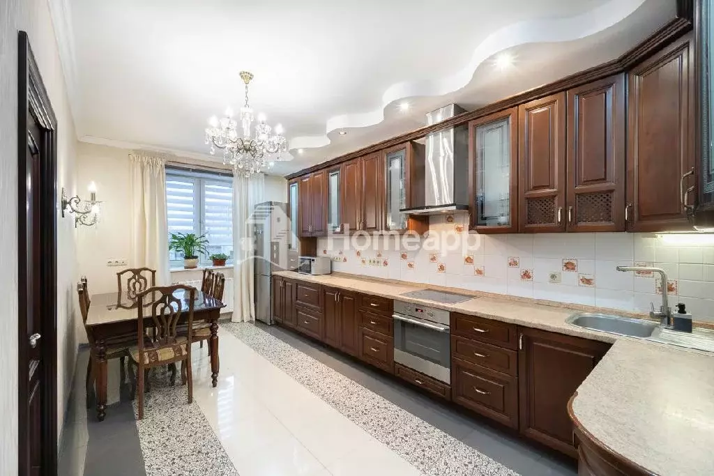 Продается 4-комнатная квартира - Фото 1