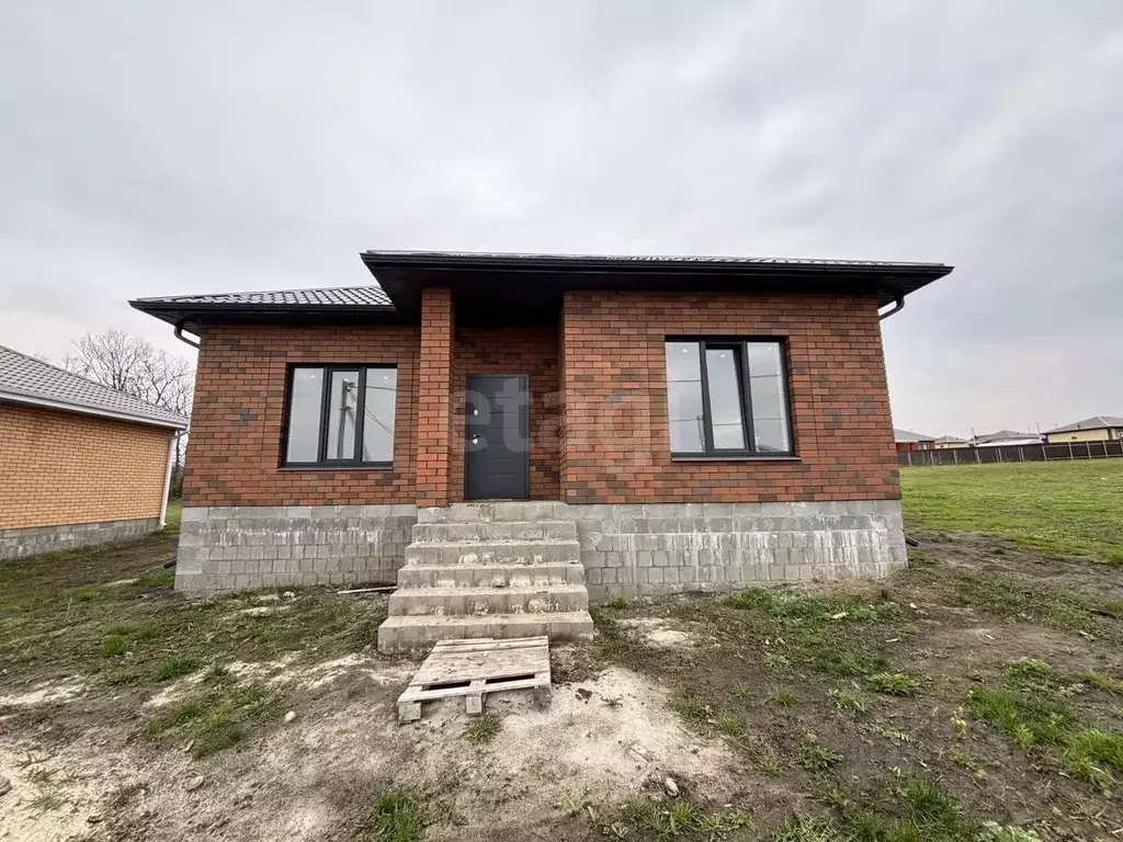 Дом в Белгородская область, Белгород ул. Грайворонская, 25 (100 м) - Фото 1