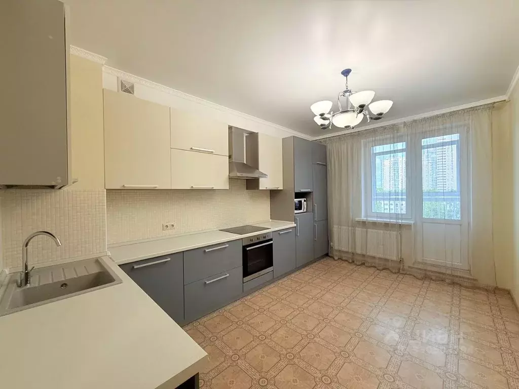 3-к кв. Татарстан, Казань ул. Сибирский Тракт, 23Б (85.0 м) - Фото 2