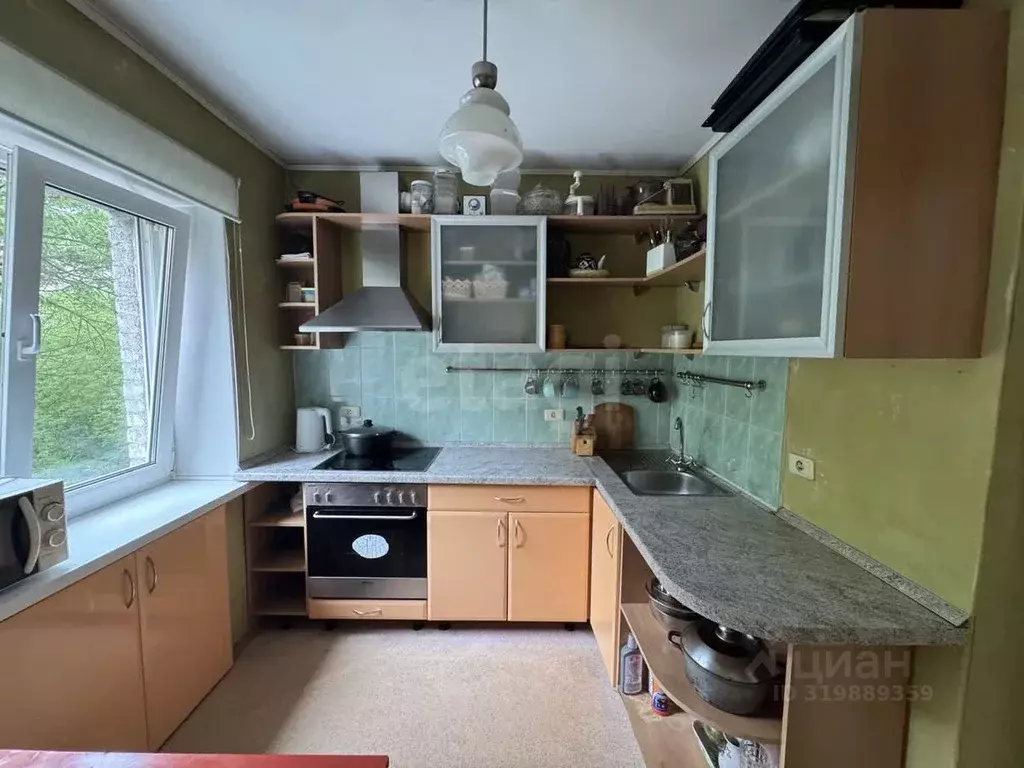 3-к кв. Приморский край, Владивосток Луговая ул., 77А (58.4 м) - Фото 0