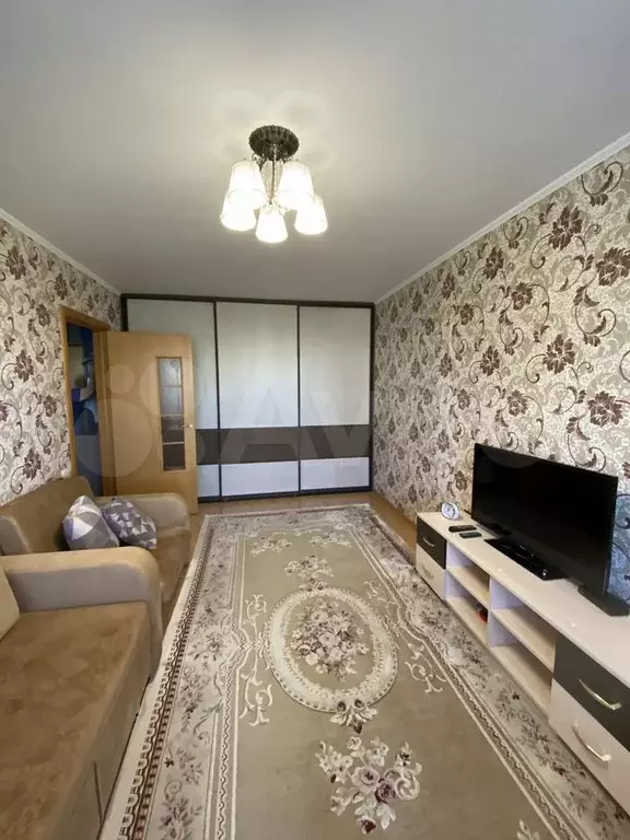 1-к. квартира, 33 м, 6/9 эт. - Фото 1