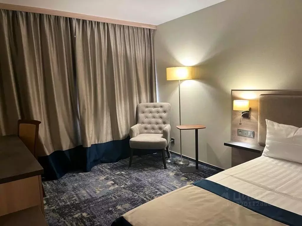 Комната Челябинская область, Челябинск ул. Труда, 153 (1.0 м) - Фото 2