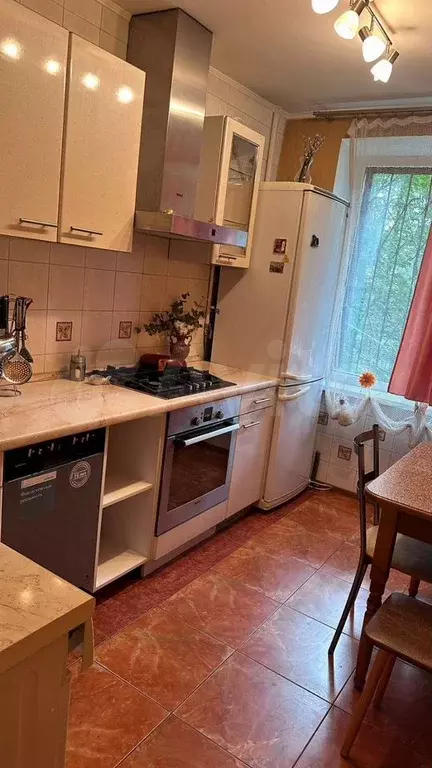 2-к. квартира, 42 м, 2/9 эт. - Фото 0