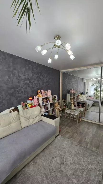 2-к кв. Омская область, Омск Городок Нефтяников мкр, ул. 22 Апреля, 6 ... - Фото 2