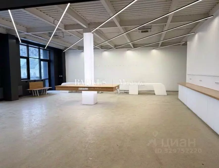 Помещение свободного назначения в Москва Складочная ул., 1С1 (255 м) - Фото 1