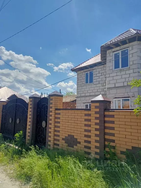 Дом в Ростовская область, Батайск Тихорецкая ул., 4 (195 м) - Фото 0