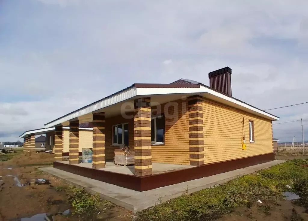 Дом в Башкортостан, Уфимский район, Русско-Юрмашский сельсовет, с. ... - Фото 2