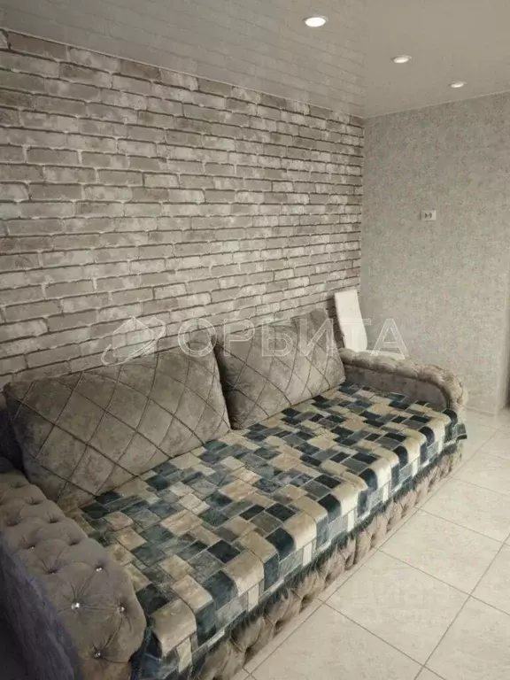 1-к кв. Тюменская область, Тюмень Инженерная ул., 24 (48.0 м) - Фото 0