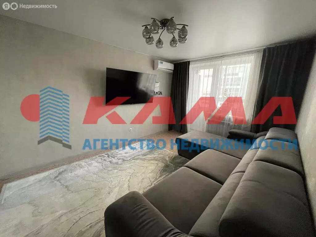 2-комнатная квартира: Набережные Челны, улица Аделя Кутуя, 6 (64 м) - Фото 1