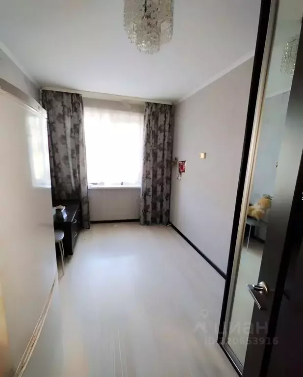 4-к кв. Пермский край, Пермь ул. Милиционера Власова, 27 (61.0 м) - Фото 1