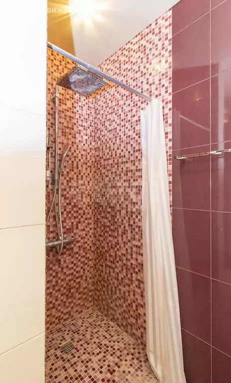 3-комнатная квартира: Тюмень, 6-й микрорайон, улица Валерии ... - Фото 1