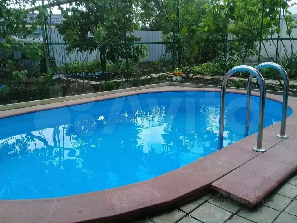 Дом в Краснодарский край, Динской район, Новотитаровская ст-ца ул. ... - Фото 1