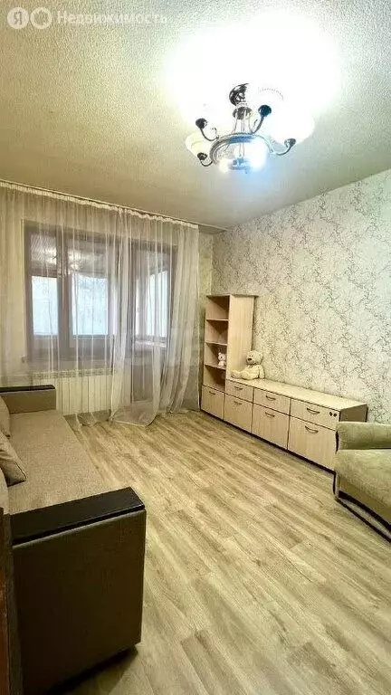 3-комнатная квартира: Нижний Новгород, Юбилейный бульвар, 11 (43 м) - Фото 0