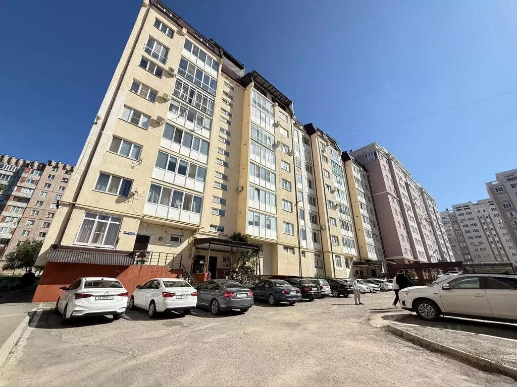 3-к кв. Кабардино-Балкария, Нальчик ул. Атажукина, 14 (110.0 м) - Фото 1