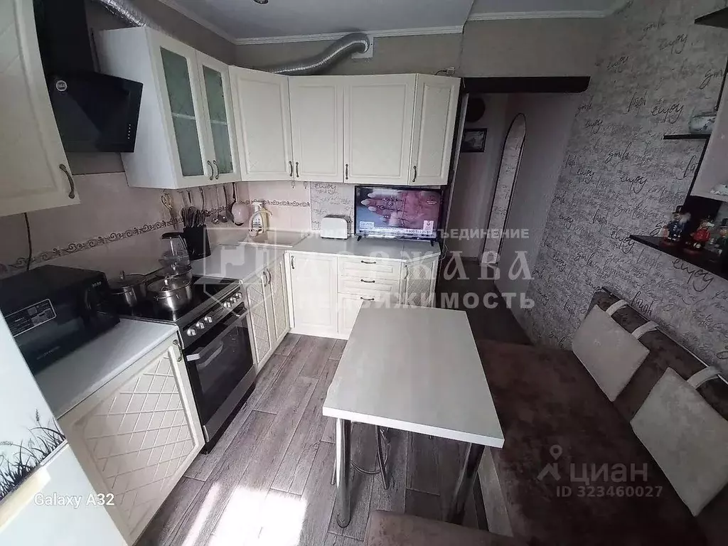 1-к кв. Кемеровская область, Топки Солнечный мкр, 11 (29.9 м) - Фото 2