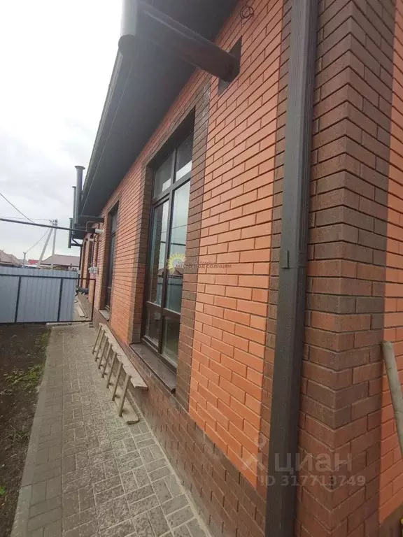 Дом в Краснодарский край, Ейское городское поселение, пос. ... - Фото 1