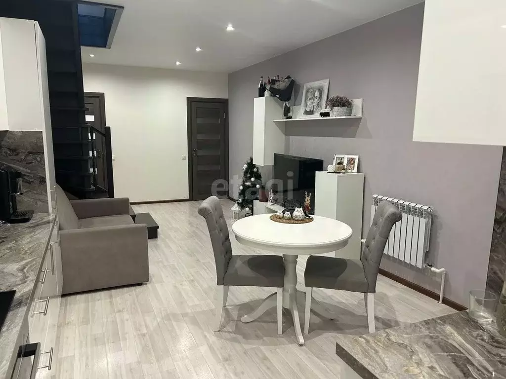 Таунхаус в Ярославская область, Ярославль Базарная ул., 17 (62 м) - Фото 1