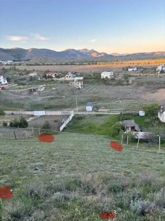 Участок в Крым, Судак ул. Ореховая (6.0 сот.) - Фото 1