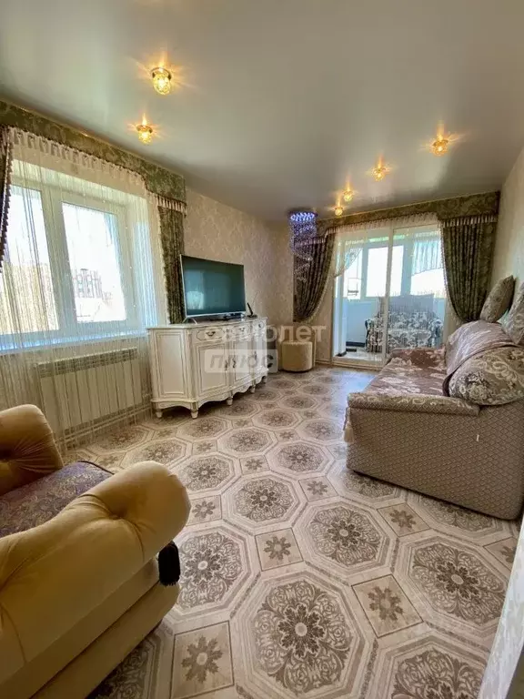 2-к кв. Самарская область, Сызрань ул. Есенина, 13 (44.0 м) - Фото 0