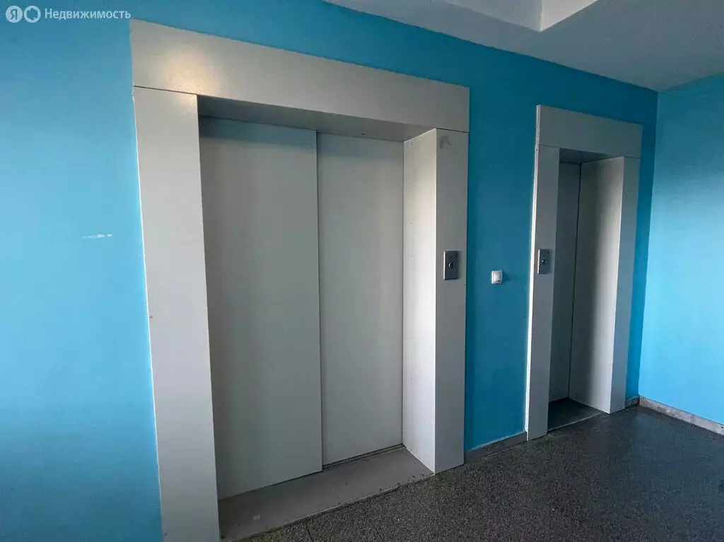 3-комнатная квартира: Краснодар, улица имени Дзержинского, 201 (59.8 ... - Фото 0