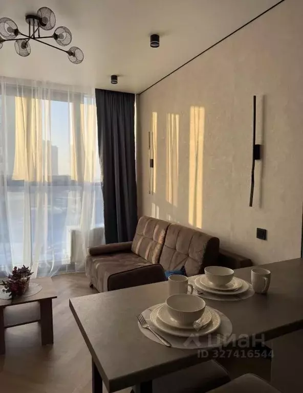 2-к кв. Тюменская область, Тюмень ул. Газовиков, 73к4 (56.6 м) - Фото 1