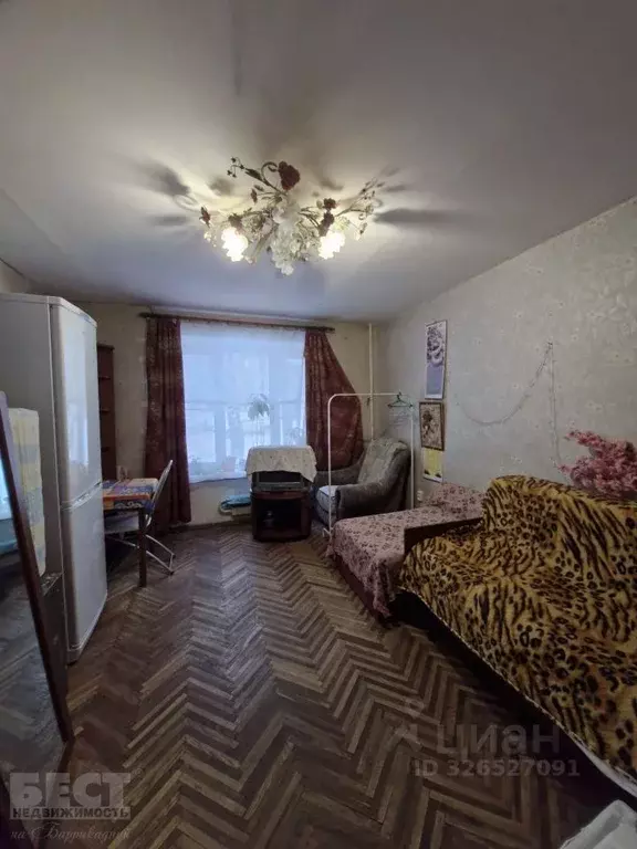 Комната Москва ул. Малышева, 28 (15.0 м) - Фото 1