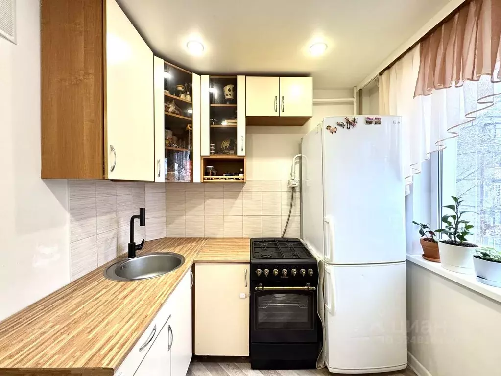 1-к кв. Кировская область, Киров ул. Чапаева, 49 (32.2 м) - Фото 2