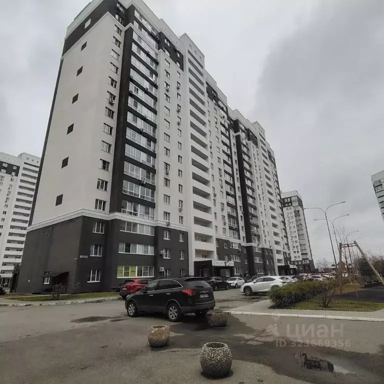 2-к кв. Пензенская область, Пенза ул. Мира, 40А (64.5 м) - Фото 1