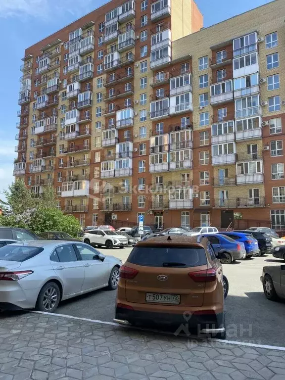 1-к кв. Тюменская область, Тюмень ул. Клары Цеткин, 61к6 (37.8 м) - Фото 0
