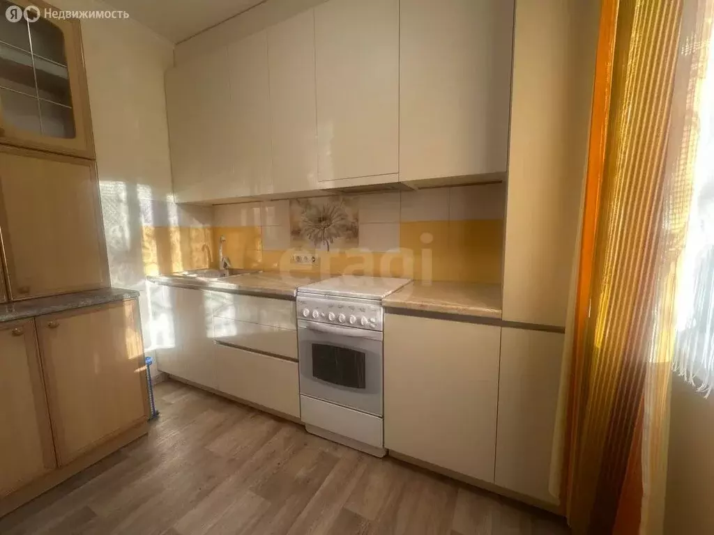 3-комнатная квартира: Саратов, посёлок Юбилейный, Федоровская улица, 5 ... - Фото 2