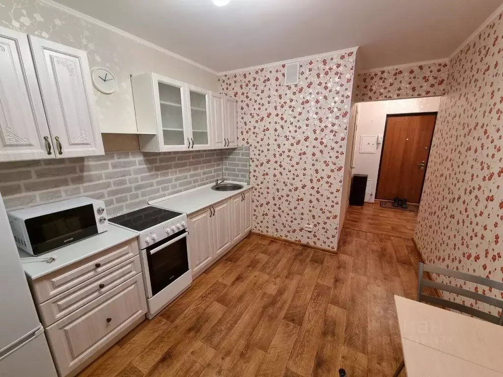 1-к кв. Тюменская область, Тюмень ул. Ю.-Р.Г. Эрвье, 28 (35.0 м) - Фото 2