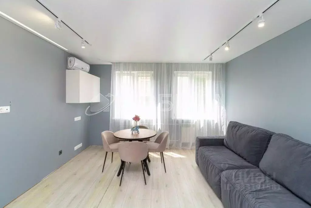 2-к кв. Тюменская область, Тюмень ул. Академика Сахарова, 46 (60.6 м) - Фото 2
