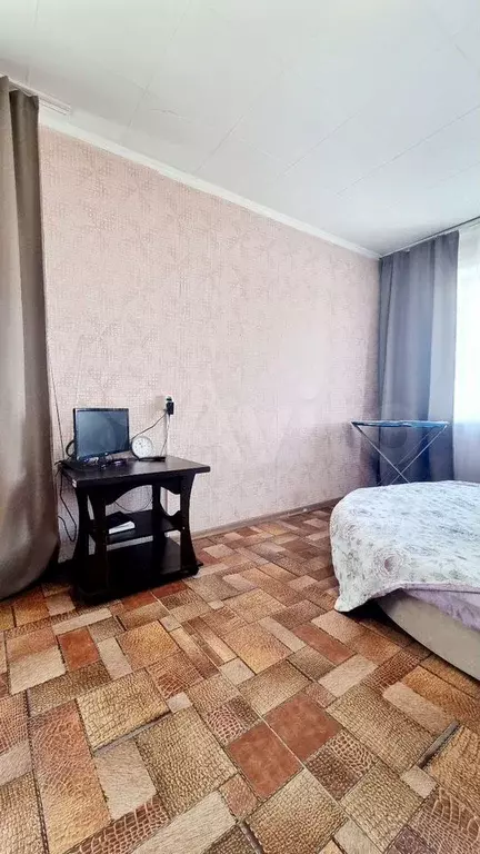 Комната 20 м в 3-к., 5/5 эт. - Фото 1