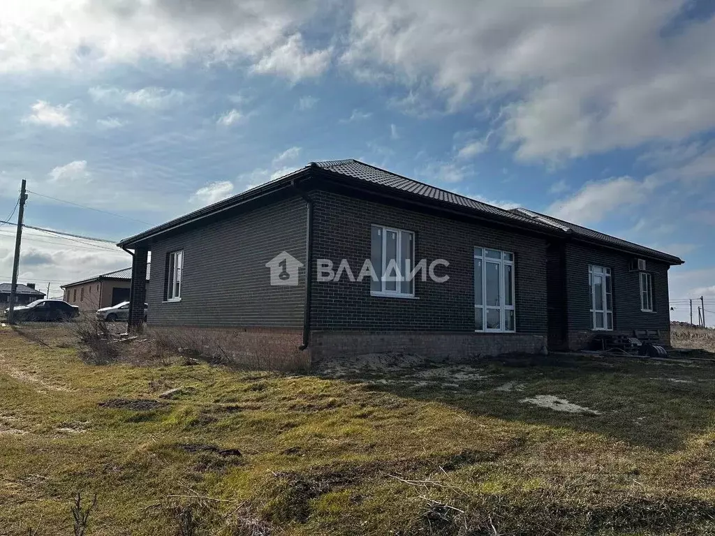 Дом в Ростовская область, Мясниковский район, с. Чалтырь пер. 5-й, 27А ... - Фото 1