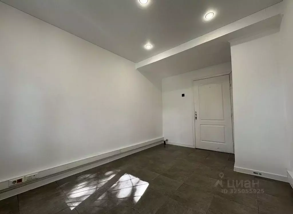 Помещение свободного назначения в Москва Ленинский просп., 39/1 (17 м) - Фото 1