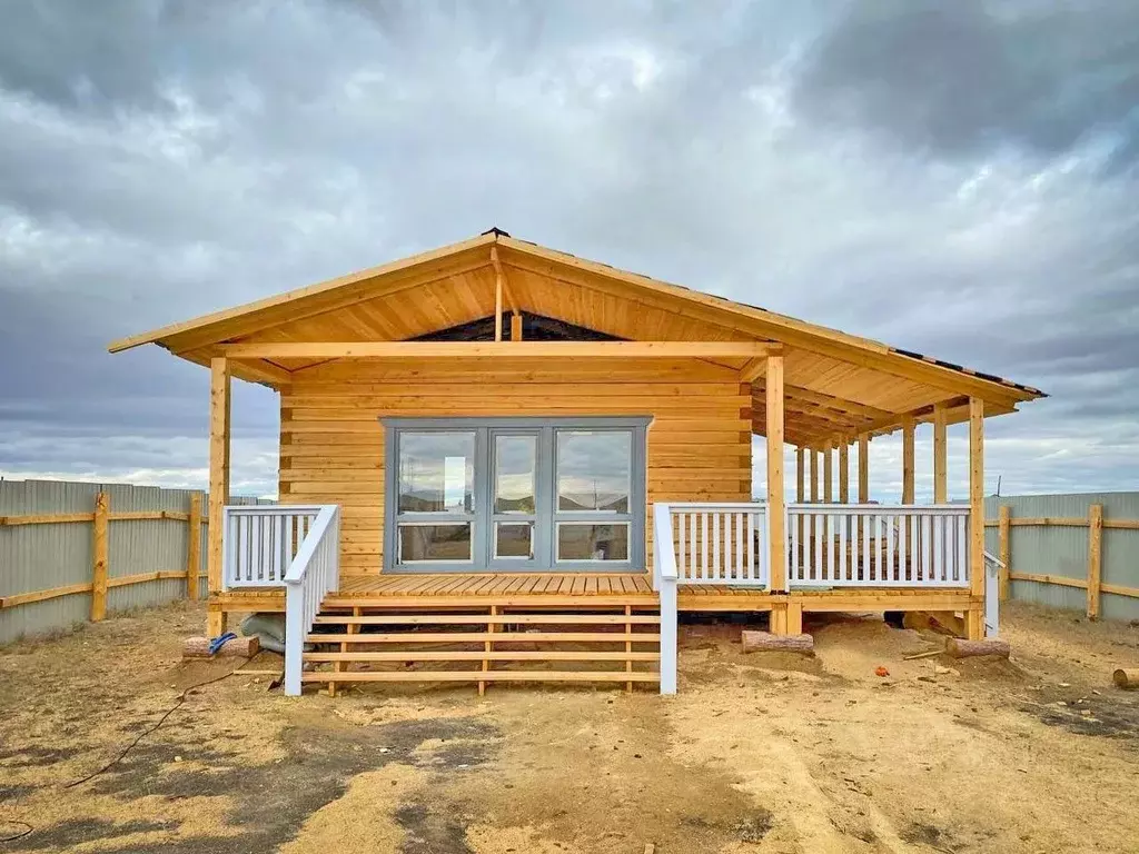 Дом в Саха (Якутия), Якутск городской округ, с. Тулагино  (100 м) - Фото 1