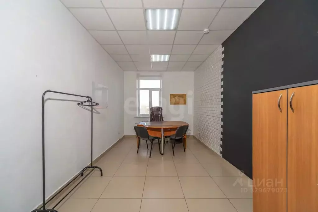 Офис в Хабаровский край, Хабаровск ул. Джамбула, 80/1 (19 м) - Фото 1