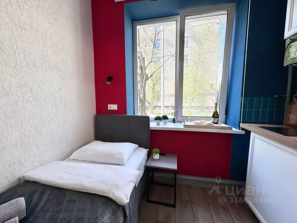 Студия Москва ул. Клары Цеткин, 3 (10.0 м) - Фото 1