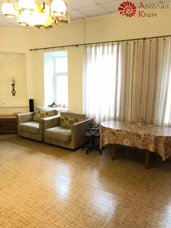 4-комнатная квартира: Феодосия, Красноармейская улица, 13 (110 м) - Фото 1