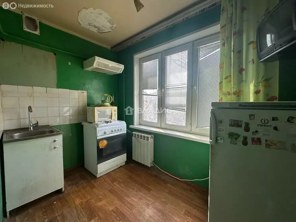 2-комнатная квартира: Королёв, улица Суворова, 9А (42 м) - Фото 1