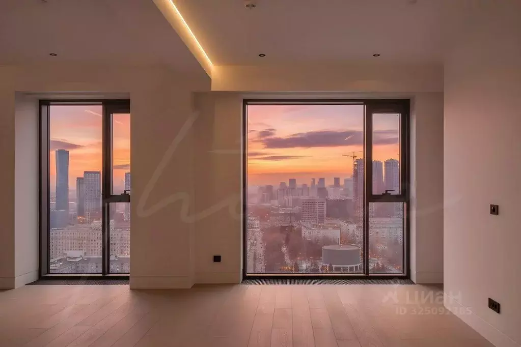 4-к кв. Москва Поклонная ул., 9 (134.1 м) - Фото 1