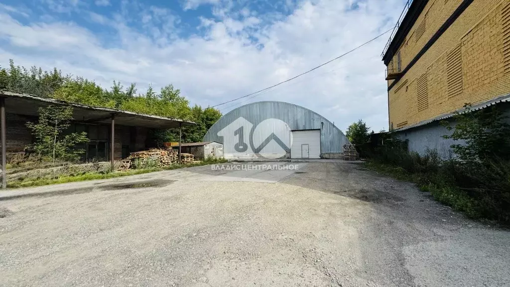 Склад в Новосибирская область, Новосибирск ул. Петухова, 79к6 (1000 м) - Фото 2